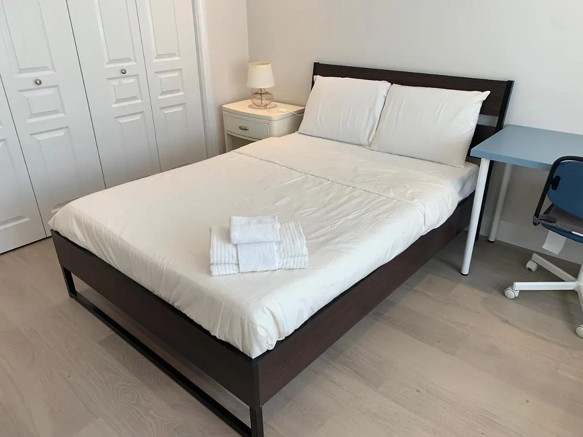 Cozy Private Room In Charming Dunbar-Southlands فانكوفر منزل للإقامة